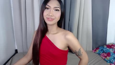 yourlovebella88 online show from November 18, 2025, 5:06 pm