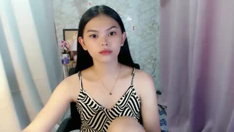 your lovely Dina online show from November 22, 2025, 2:16 pm