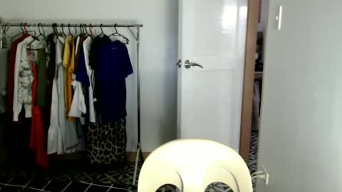 Snapshot of yourlovetifannyx chatting on January 15, 2025, 4:15 am tifanny online show from January 15, 2025, 4:15 am