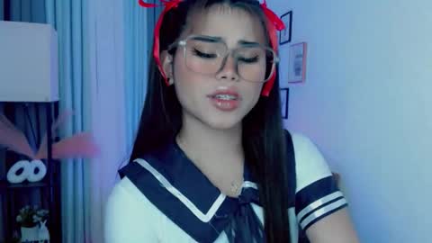 yourprettyblythe_ts online show from April 6, 2026, 11:00 am