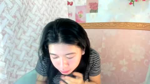 Snapshot of yourprettytrish chatting on June 21, 2026, 9:39 pm Trish online show from June 21, 2026, 9:39 pm