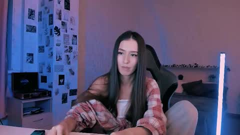 Eva online show from September 27, 2025, 7:30 pm