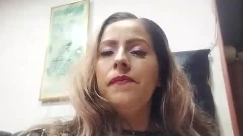 yoursexymature2024 online show from March 9, 2025, 6:39 am