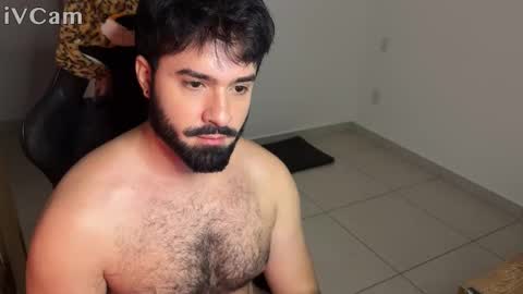 Snapshot of yoursexyvince chatting on October 13, 2025, 9:59 pm Vincent online show from October 13, 2025, 9:59 pm