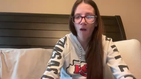 yourstrulylivy online show from December 14, 2024, 9:02 pm