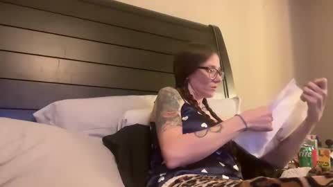 yourstrulylivy online show from December 31, 2024, 3:45 am