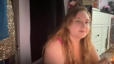 yourthickgingergoddess online show from December 9, 2024, 3:22 pm