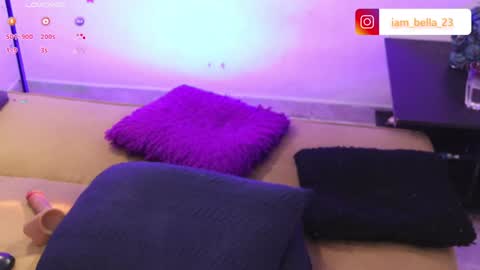 Bella- Independert Model online show from February 3, 2025, 7:52 pm