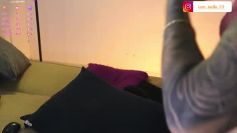 Bella- Independert Model online show from March 7, 2025, 8:00 pm