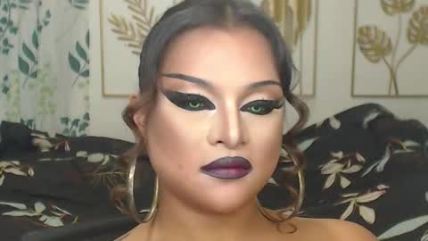 Snapshot of yourtrannyqueenxxx chatting on October 10, 2025, 11:04 pm Anastacia Grey online show from October 10, 2025, 11:04 pm