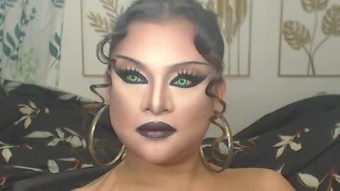 Snapshot of yourtrannyqueenxxx chatting on October 12, 2025, 9:58 pm Anastacia Grey online show from October 12, 2025, 9:58 pm