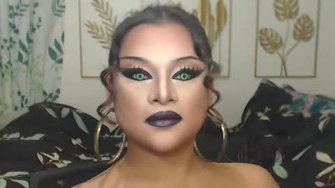 Snapshot of yourtrannyqueenxxx chatting on October 13, 2025, 10:10 pm Anastacia Grey online show from October 13, 2025, 10:10 pm