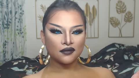 Snapshot of yourtrannyqueenxxx chatting on July 28, 2026, 10:53 pm Anastacia Grey online show from July 28, 2026, 10:53 pm