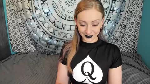 YourVenus00 -Follow my OF online show from June 6, 2026, 10:31 am