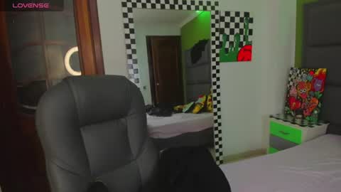Snapshot of yourvirtualgirlfriennd chatting on July 3, 2026, 6:31 am GI online show from July 3, 2026, 6:31 am