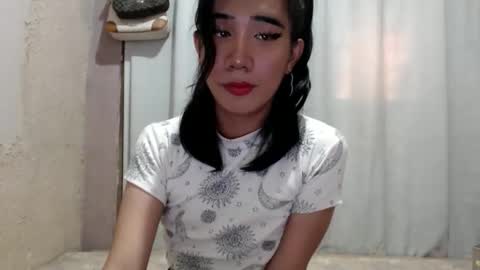 yourwife_material99 online show from April 9, 2026, 5:18 am