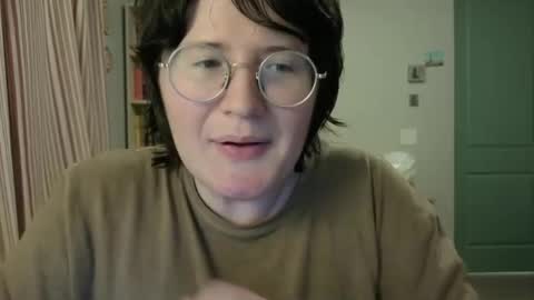 Rose Noire online show from February 10, 2026, 1:21 am