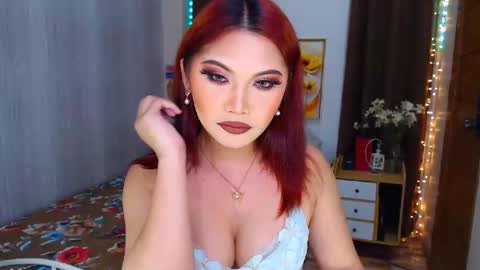 Snapshot of youungsextdeity chatting on January 1, 2025, 7:30 am cathy online show from January 1, 2025, 7:30 am