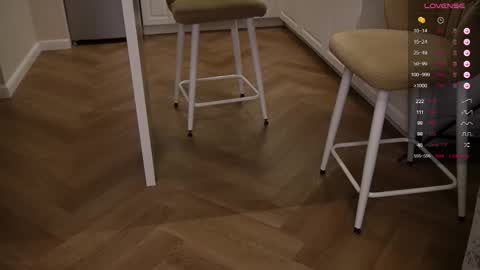 Snapshot of youur_sweetheart chatting on October 23, 2025, 3:33 pm youur_sweetheart online show from October 23, 2025, 3:33 pm