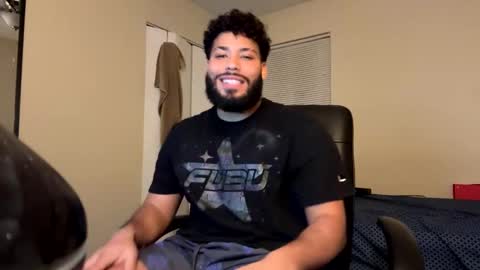 yovngbabyg4 online show from December 28, 2024, 1:50 am