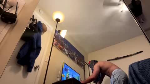 yovngbabyg4 online show from January 9, 2025, 7:21 am