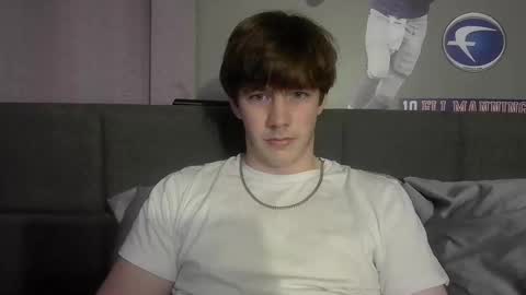 Snapshot of yp05 chatting on November 3, 2025, 4:14 am YoungPhysique05 online show from November 3, 2025, 4:14 am