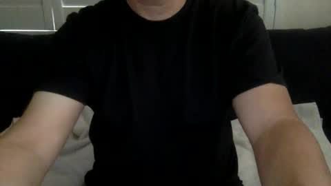 Snapshot of yque2 chatting on May 9, 2026, 3:06 pm yque online show from May 9, 2026, 3:06 pm