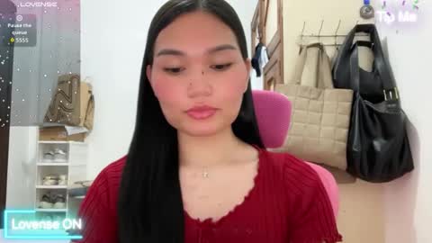 yrdrmgrl_jennie26 online show from April 15, 2026, 7:58 pm