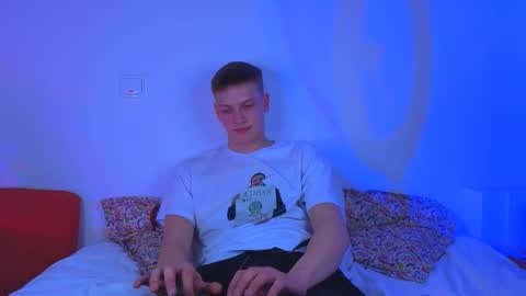 Snapshot of yrshela chatting on March 25, 2026, 6:36 pm yrshela online show from March 25, 2026, 6:36 pm