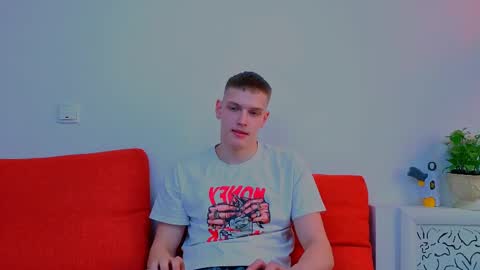 Snapshot of yrshela chatting on April 23, 2026, 6:58 am yrshela online show from April 23, 2026, 6:58 am