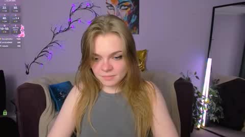 yudji_boy online show from September 16, 2025, 2:34 am
