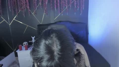 Yue Eclipsa online show from October 31, 2025, 3:40 am