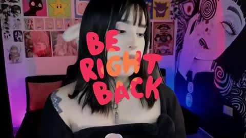    rawr   Anne Independent model      online show from October 1, 2025, 4:02 pm