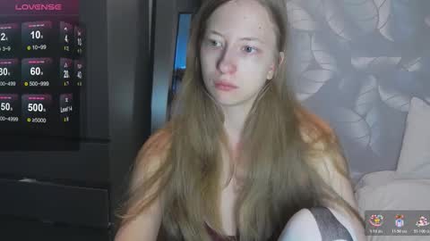 Snapshot of yuki_bloom chatting on October 29, 2025, 7:21 am yuki_bloom online show from October 29, 2025, 7:21 am