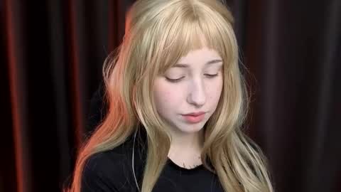 Misa online show from December 2, 2025, 4:02 pm