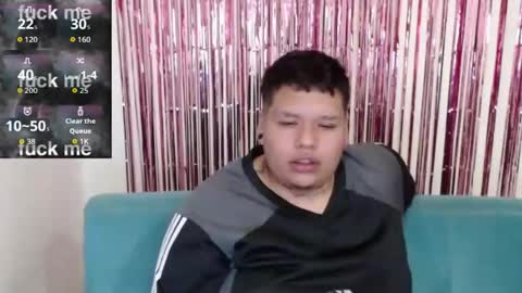 yul and val couple online show from March 8, 2026, 2:37 am