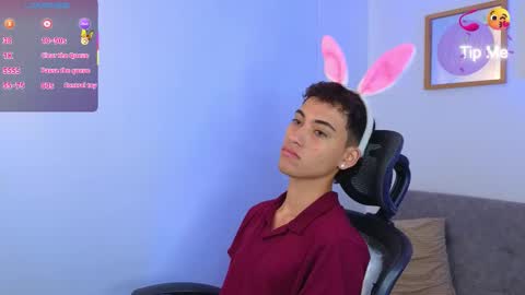 yulian_vasquez online show from September 26, 2025, 1:04 pm