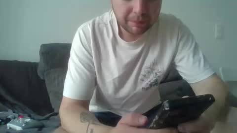 yulianhonchar online show from April 19, 2026, 12:37 pm