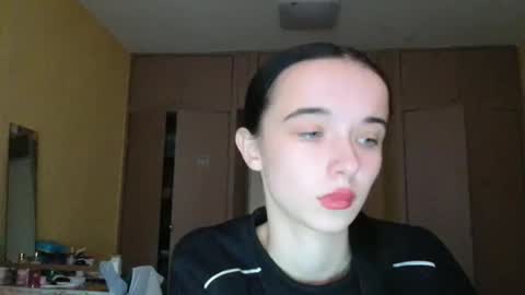 Yuliia online show from November 18, 2025, 7:35 am