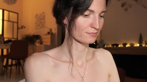 yulla dao online show from December 1, 2024, 4:29 pm