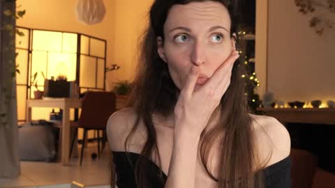 yulla dao online show from December 2, 2024, 4:20 pm