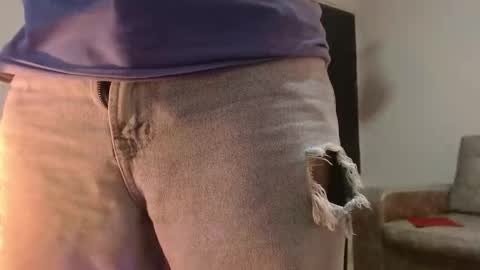 Snowflake online show from November 13, 2025, 4:00 am