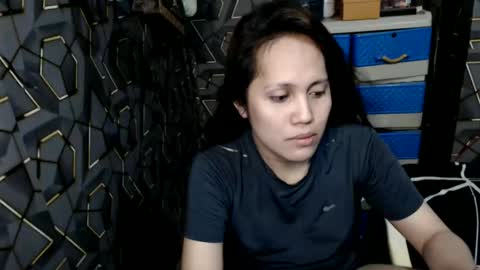 yumi online show from March 19, 2026, 11:36 am