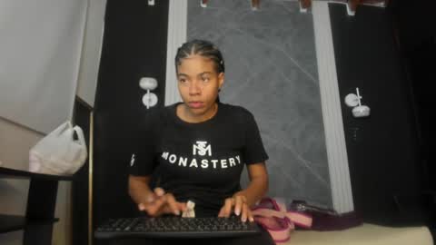 Snapshot of yummyduo chatting on January 10, 2025, 11:11 am Yummyduo online show from January 10, 2025, 11:11 am