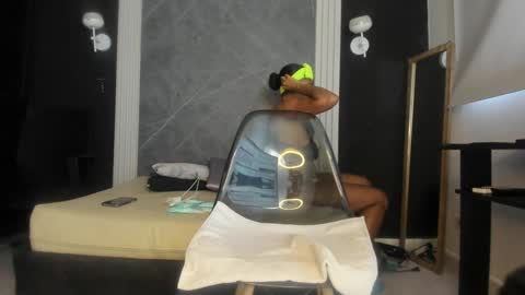 Snapshot of yummyduo chatting on January 22, 2025, 12:06 pm Yummyduo online show from January 22, 2025, 12:06 pm