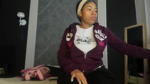 Snapshot of yummyduo chatting on February 26, 2025, 12:14 pm Yummyduo online show from February 26, 2025, 12:14 pm