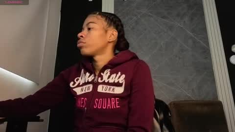 Snapshot of yummyduo chatting on October 30, 2025, 12:17 pm Yummyduo online show from October 30, 2025, 12:17 pm