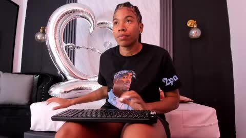 Snapshot of yummyduo chatting on April 11, 2026, 12:09 pm Yummyduo online show from April 11, 2026, 12:09 pm