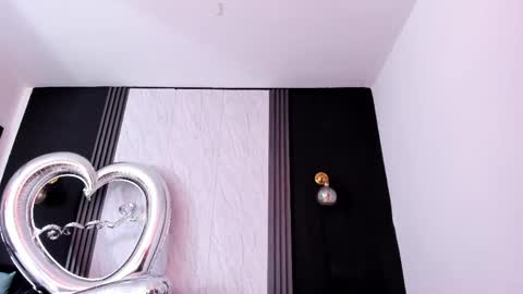 Snapshot of yummyduo chatting on April 15, 2026, 7:58 pm Yummyduo online show from April 15, 2026, 7:58 pm