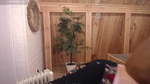 Lillya online show from November 16, 2025, 2:11 pm